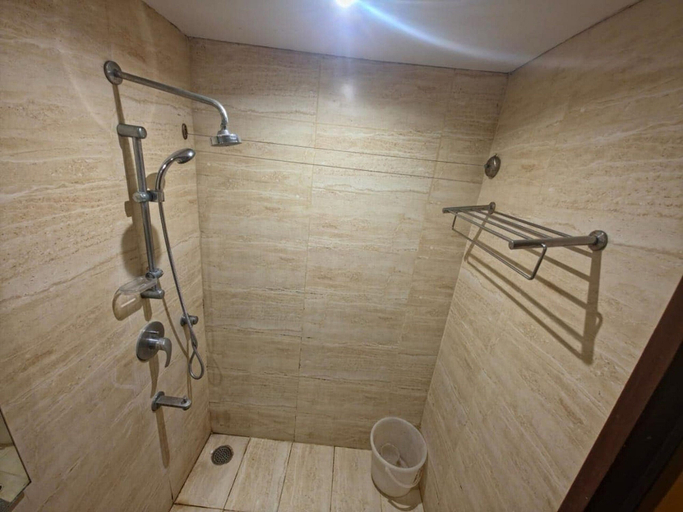 Bathroom 2, Townhouse Marathalli, Bangalore