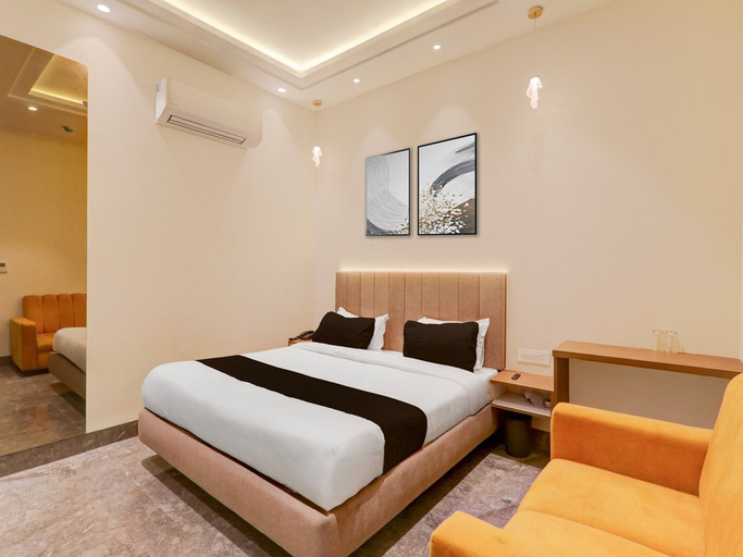 Room 2, Deluxe Shree Krishna Inn, Gorakhpur
