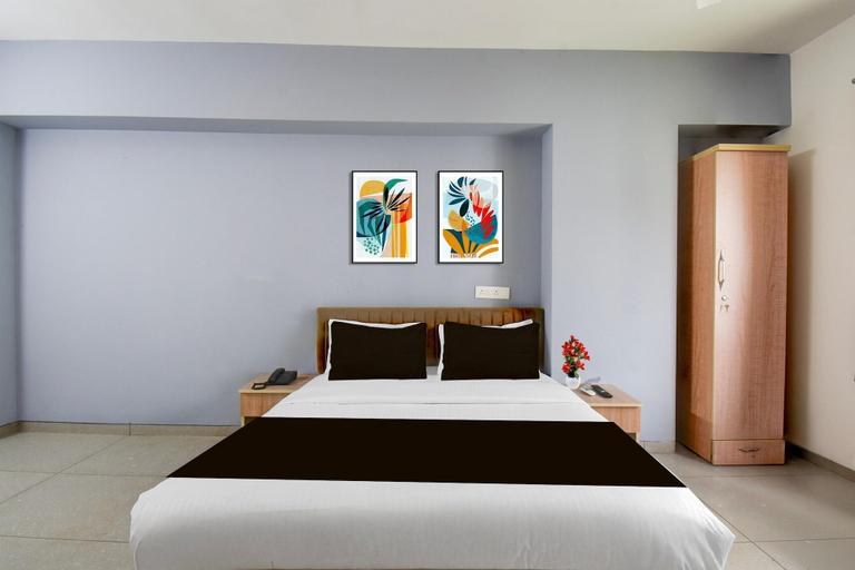 Room 4, Classic With Balcony Indu Ville, Pune