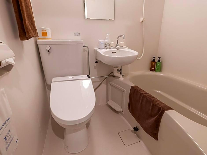 Bathroom 5, Hotel Taiyo Noen Nibancho, Matsuyama