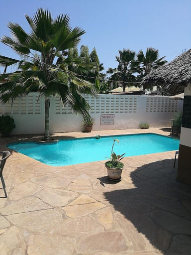 Pool 4, Punda Milia Paradise Hotel Shanzu, Kisauni
