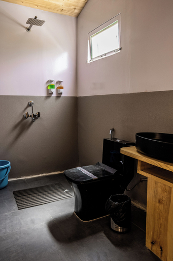 Bathroom, De Reeva Resort Pangong, Leh
