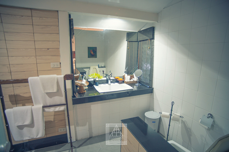 Bathroom 5, Baan Suan Residence, Mae Rim