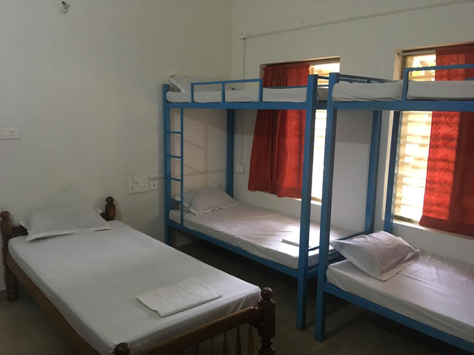 Bedroom 4, Bla Bla Hostels , Thiruvananthapuram