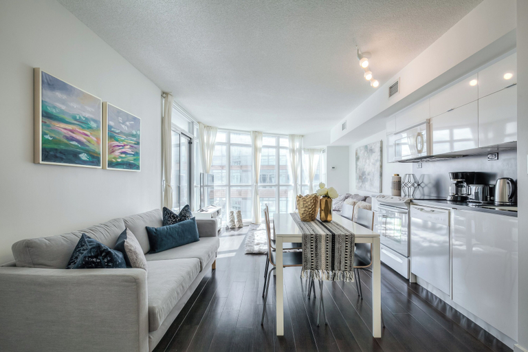Interior 2, Urban Pulse Suites, Toronto