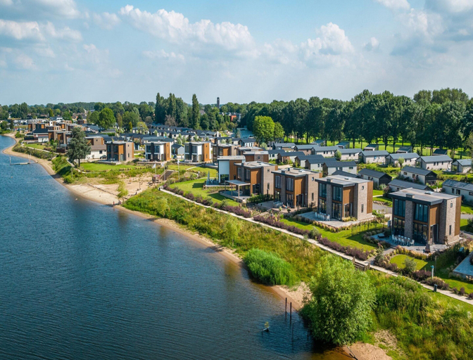 View from property 2, Quiet 6-guest Retreat in Kerkdriel, Maasdriel