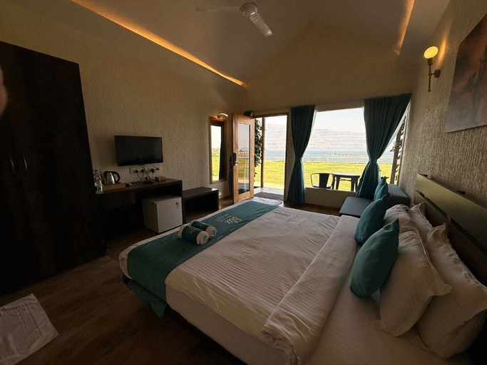 Bedroom 2, Blu Water Resort, Pune