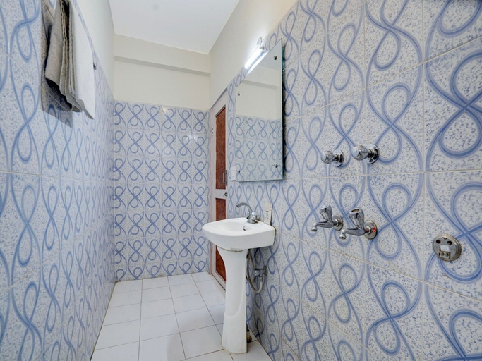 Bathroom, Hotel O Vashisht Temple, Kullu