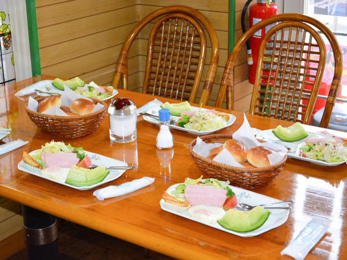 Food & Drinks 5, Pension Cotton 100, Nara