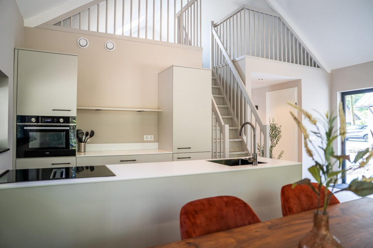 Private kitchen 4, Modern Luxe Ecovilla With Terrace on the Water, Oirschot