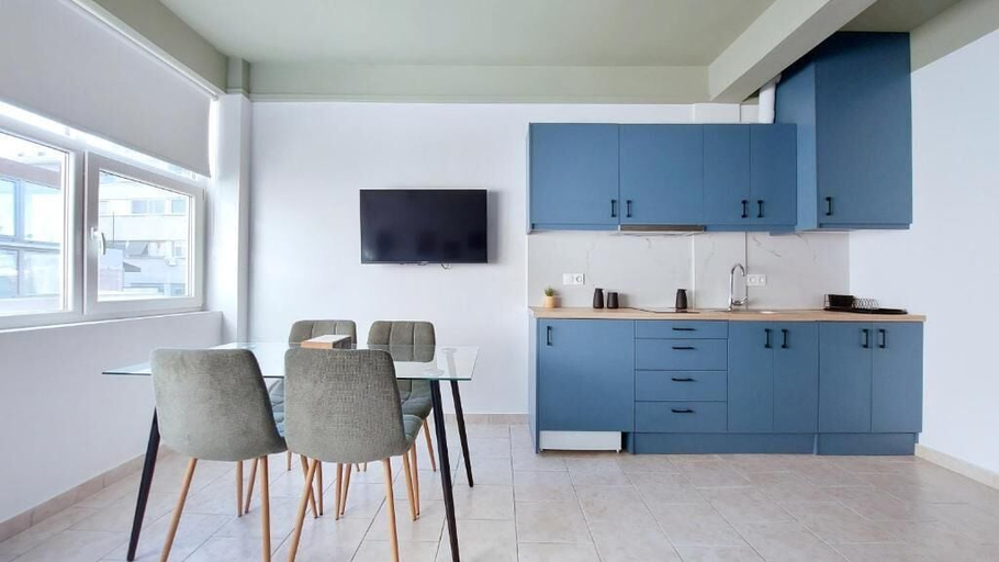 Private kitchen, Modern Comfort N' City Vibes Apartment., Attica