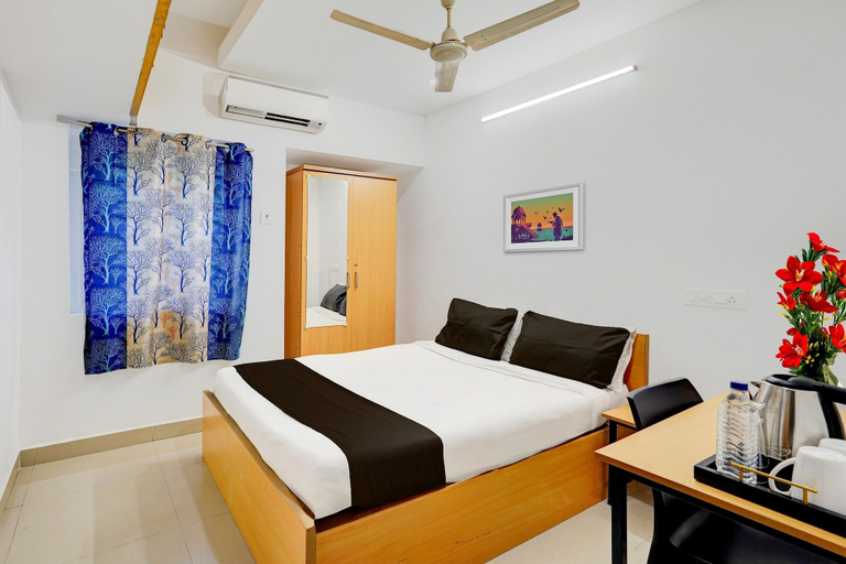 Room 3, Super Hotel O Valasaravakkam Metro Mall, Chennai
