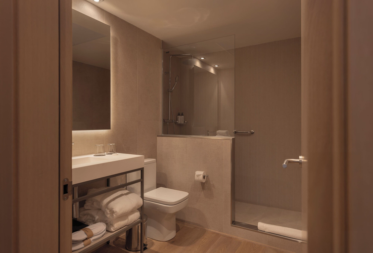 Bathroom 4, Gran Hotel Barcino, Barcelona