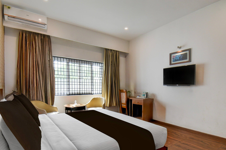 Room 3, Super Mahadeshwara Convention Aprameya, Mysore