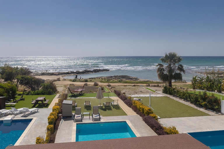 Sport & Beauty 4, Villa Suri, Luxury Seafront Villa