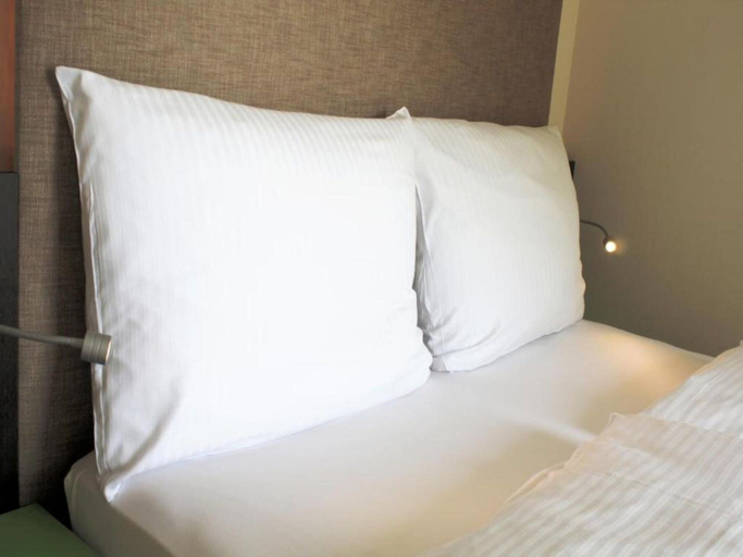 Interior detail, Bendorf Hotel by Belvilla Family Suite, Mayen-Koblenz