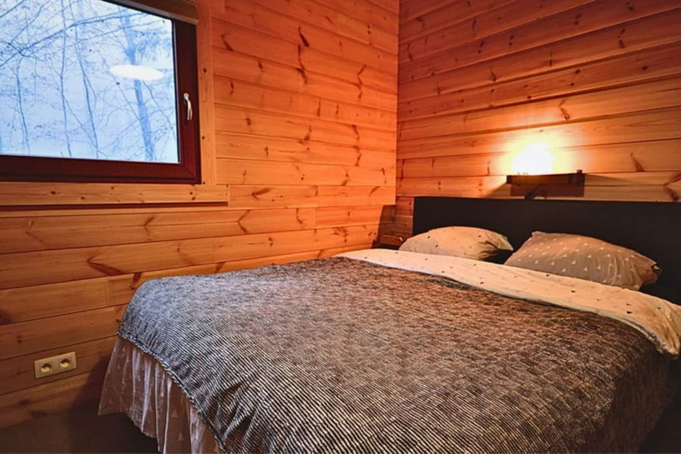 Room 4, Ardennes Chalet With Balcony, Sauna, Namur