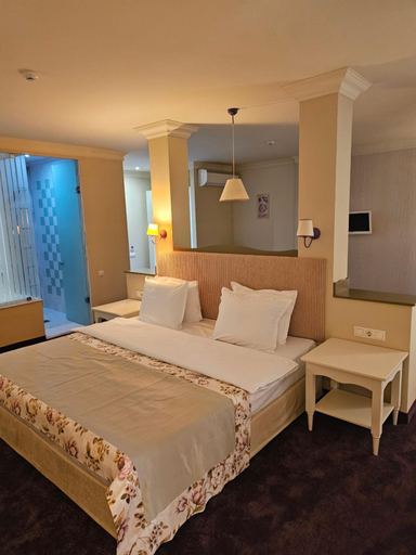 Bedroom 3, Parish Hotel, Svilengrad