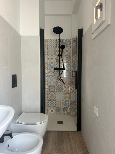 Bathroom 5, HOTEL SYLVA, Rimini