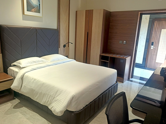 Room 2, Crystal Residency, Tiruchirappalli