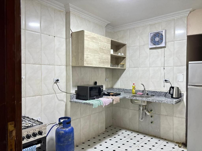 Private kitchen, Elite Apartments in Mohandseen-Families, Ad-Duqi