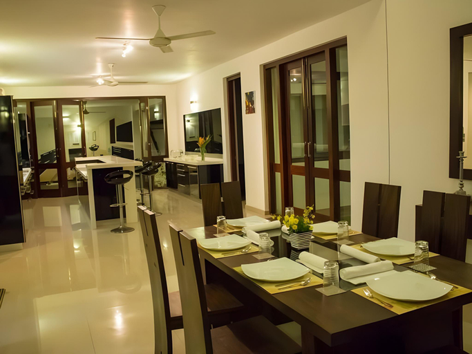 Food & Drinks, Villa Upper Dickson , Galle Four Gravets