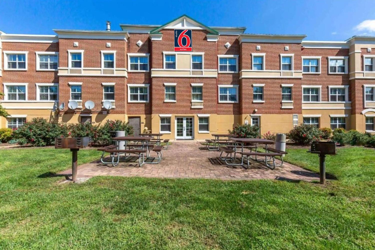 Exterior & Views 5, Studio 6 Extended Stay Washington, D.C. Gaithersburg South MD, Montgomery
