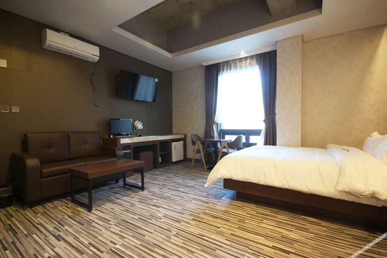 Bedroom 4, Uljin Neulbom Boutique, Uljin