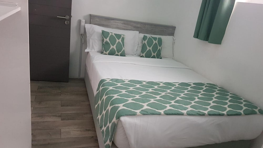 Bedroom 2, La Mariposa, Black River