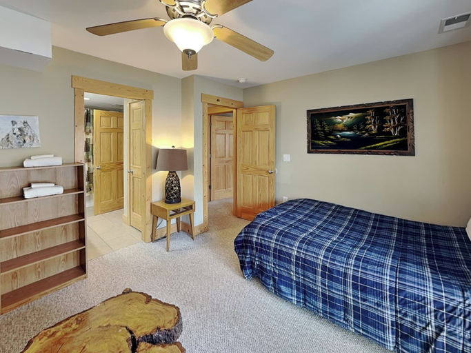 Bedroom 2, Canopy Escape by Taylor Made Deep Creek, Garrett