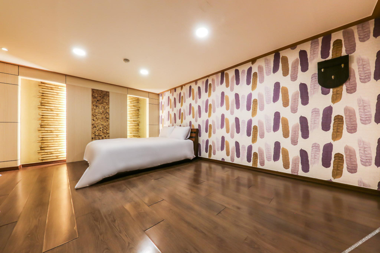 Bedroom 3, Boryeong (Daecheon) Coconut Motel, Boryeong