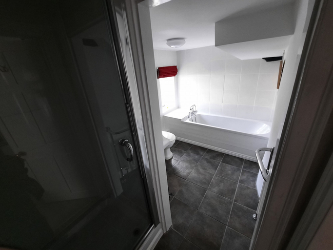 Bathroom 4, The White Cottage B&B, Devon