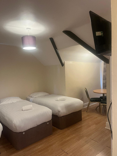 Bedroom 3, Tudor House Hotel, Nottingham