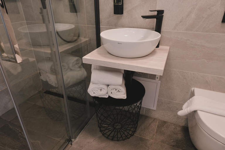 Bathroom 2, Pannolio Beach Boutique Apartment, Eisenstadt