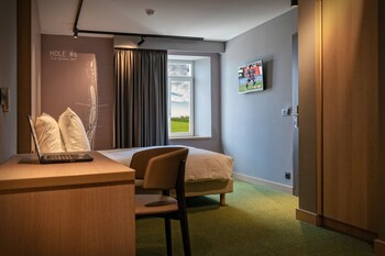 Others 2, Golf Hôtel Five Nations, Namur