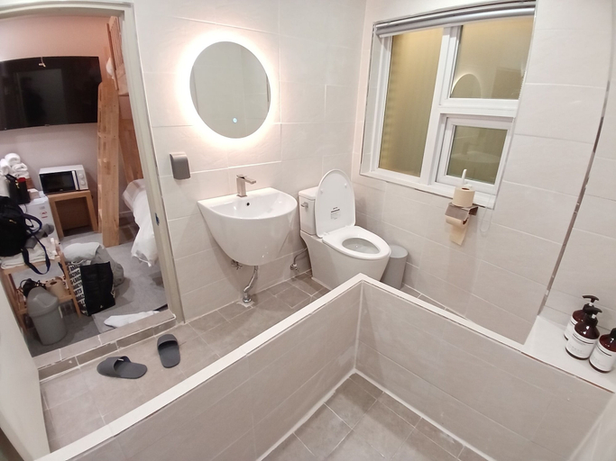 Bathroom 3, HOTEL SODA STAY, Seodaemun