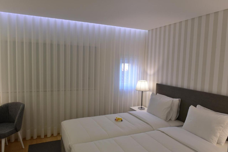Bedroom 2, The Castle House, Lamego