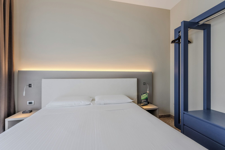 Room 4, Hotiday Diano Marina, Imperia