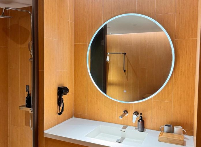 Bathroom 4, Ji Hotel(Shanghai Lujiazui Mall Road store), Shanghai
