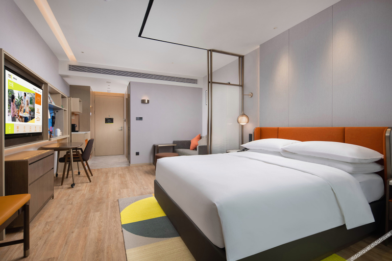 Bedroom 3, Home2 Suites by Hilton Wuhan Xudong, Wuhan