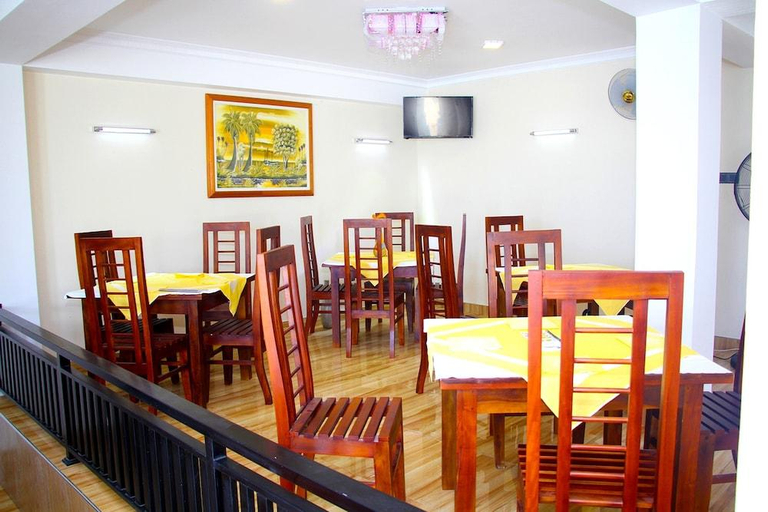 Food & Drinks 4, Queens Beach Hotel, Tangalle