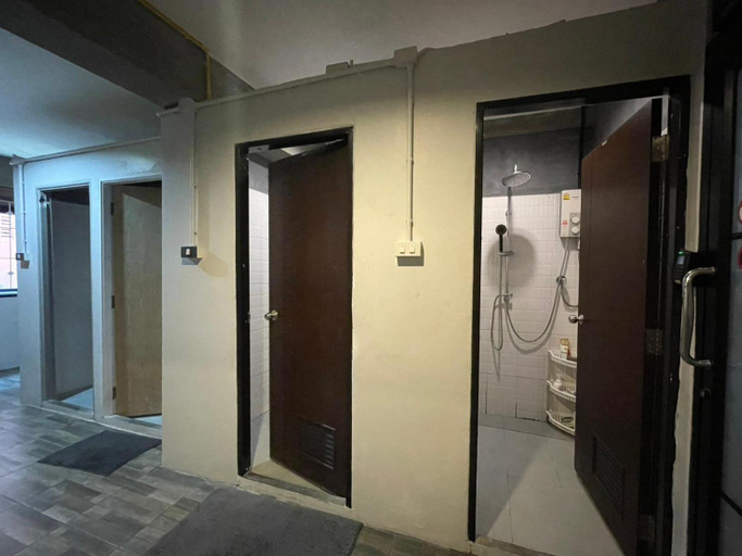 Others 4, Brio Cafe and Hostel, Khlong San