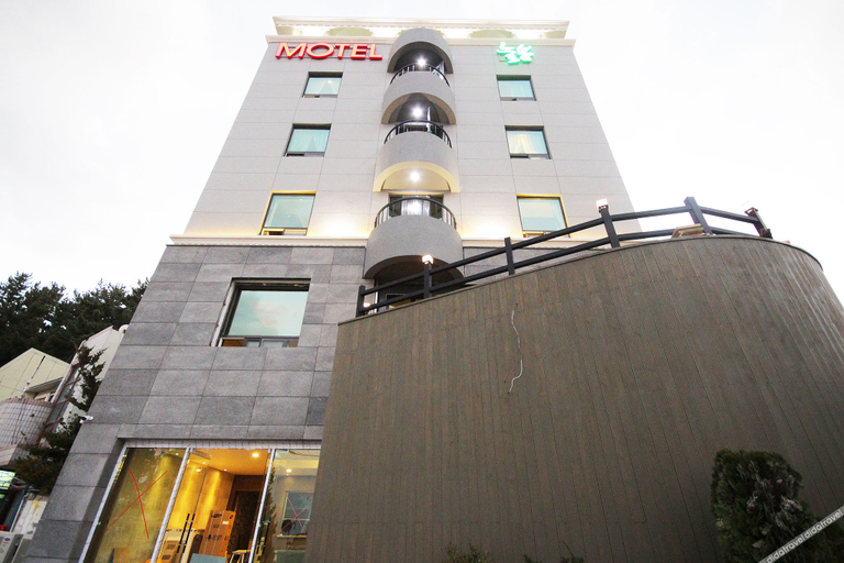 Exterior & Views 1, Uljin Neulbom Boutique, Uljin