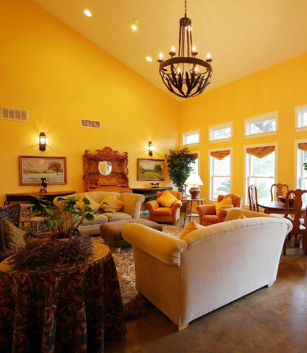 Public Area, Vintage Villas Hotel & Events, Travis