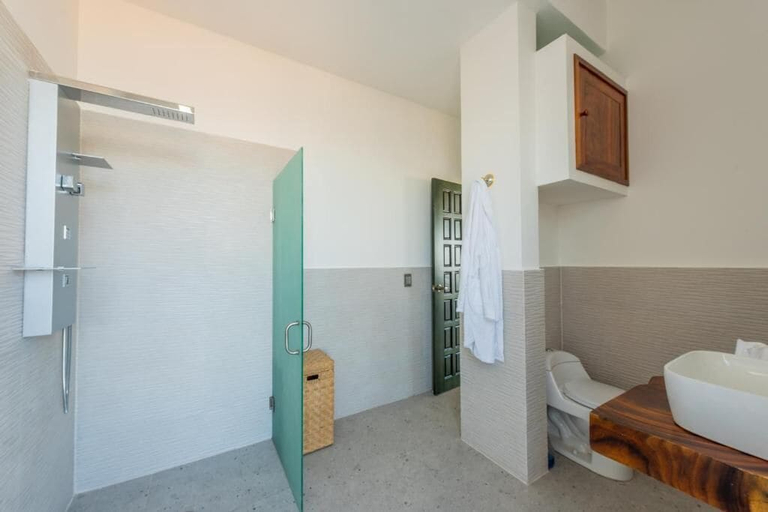 Bathroom 3, La Casa Blanca, Puerto Vallarta