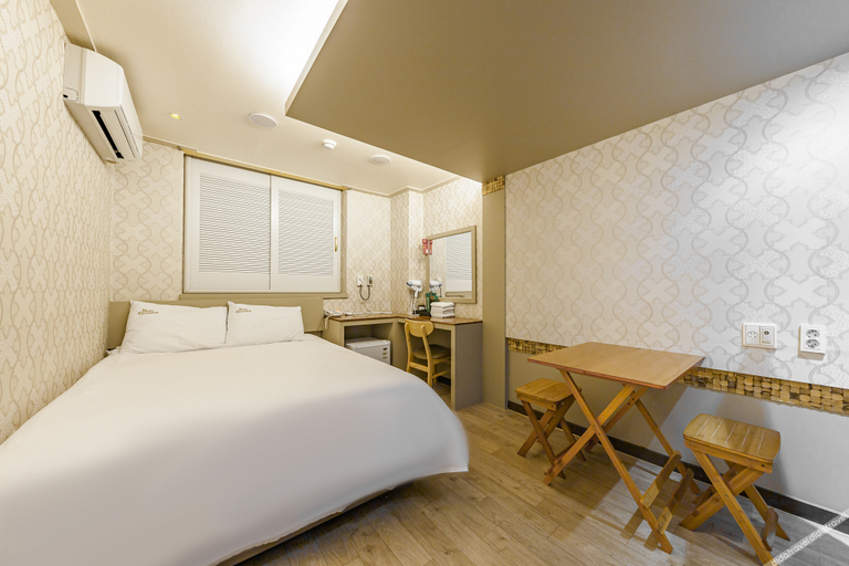 Bedroom 4, Boryeong (Daecheon) Coconut Motel, Boryeong