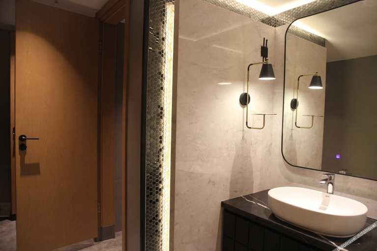 Bathroom 5, Park Inn by Radisson Hotel (DeBai Plaza Branch, Yucheng High tech Zone), Dezhou