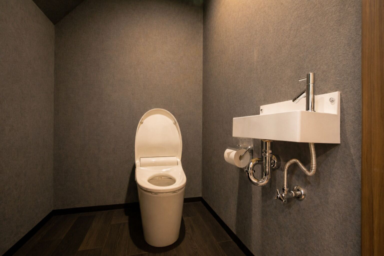Bathroom 2, KISEN KOBE EKIMAE, Kobe