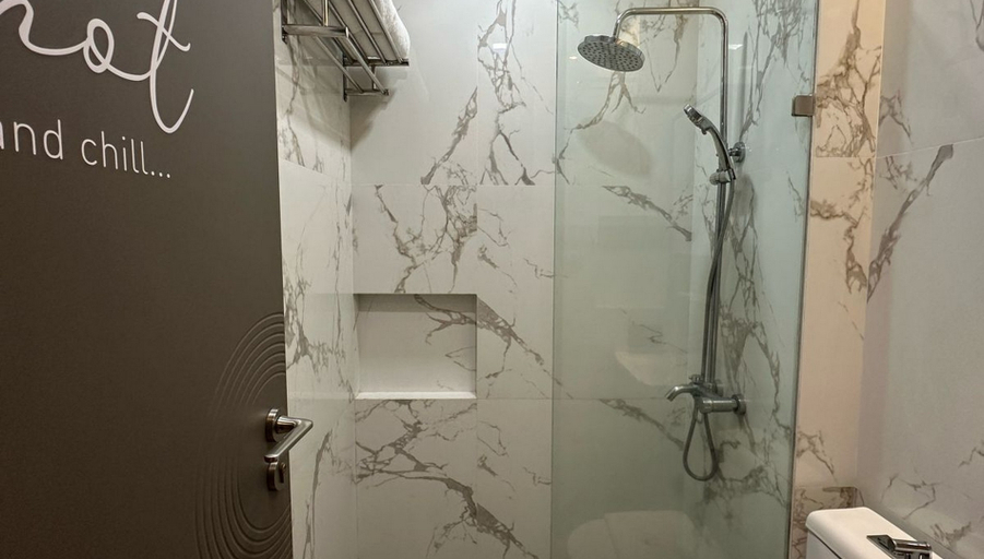 Bathroom, Luxebridge Hotel by Hiverooms, Davao City
