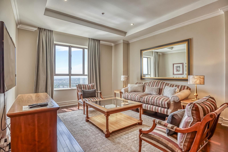 Living area 5, Deluxe One-Bedroom Apartment, City of Johannesburg